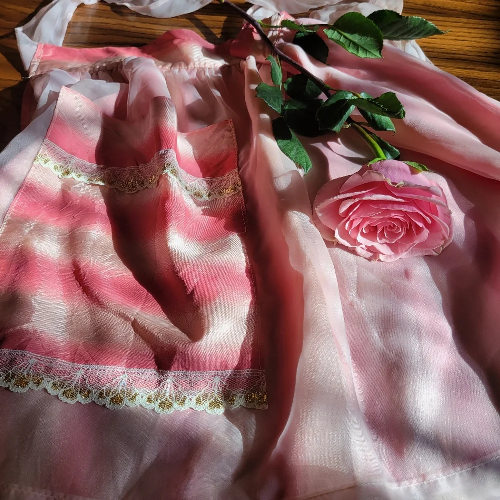 Fancy Vintage Apron ~ Pretty & Pink! ~ Handmade ~ MCM Vibe ~ Unique & Pretty!